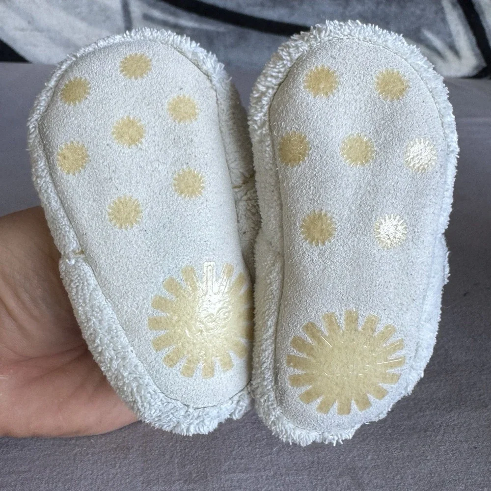 Size 2/3 - UGG Gray Suede Classic Unisex Baby Bootie Slippers Ankle